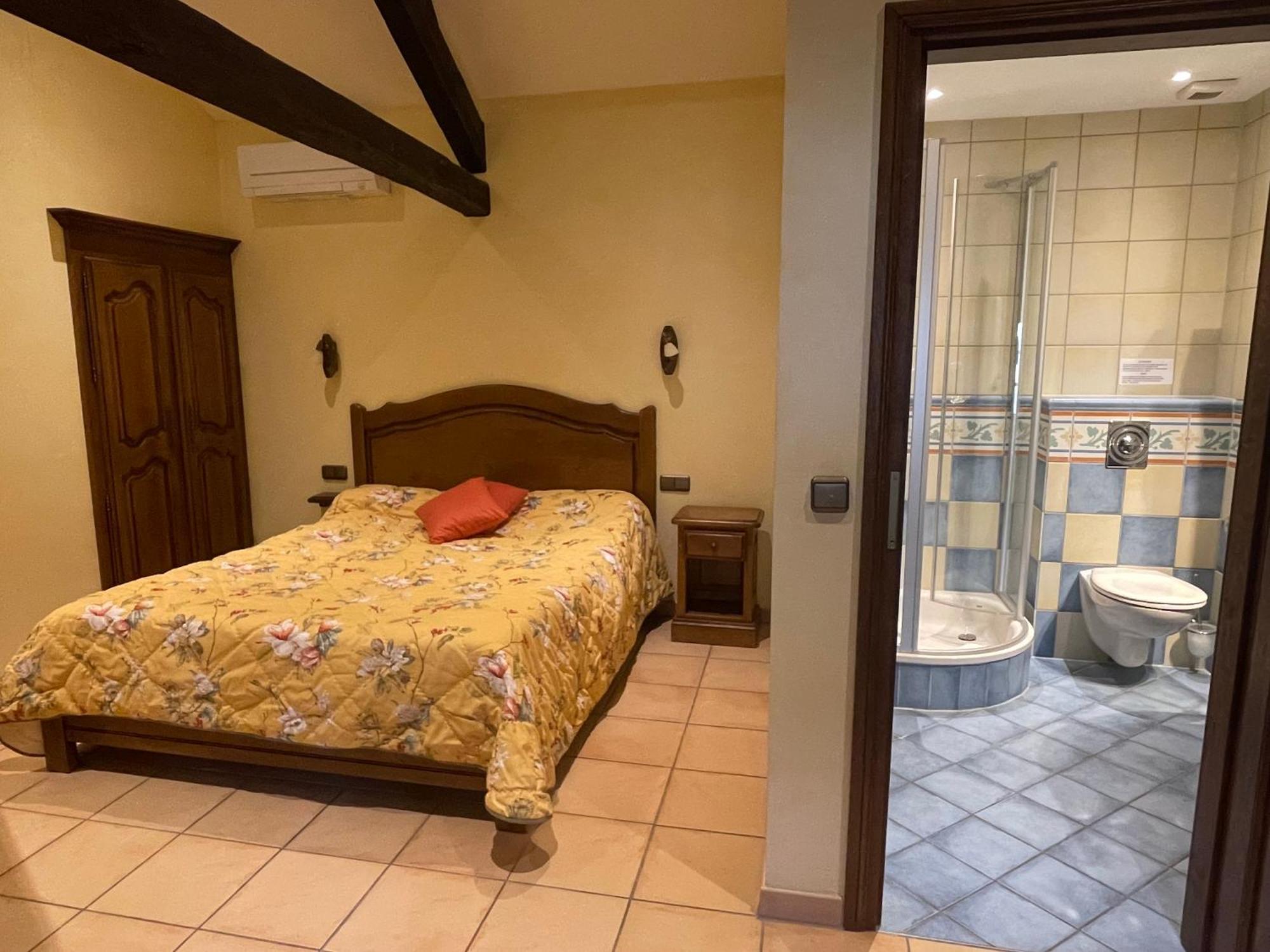 Hotel Les Magnolias Curvalle Esterno foto