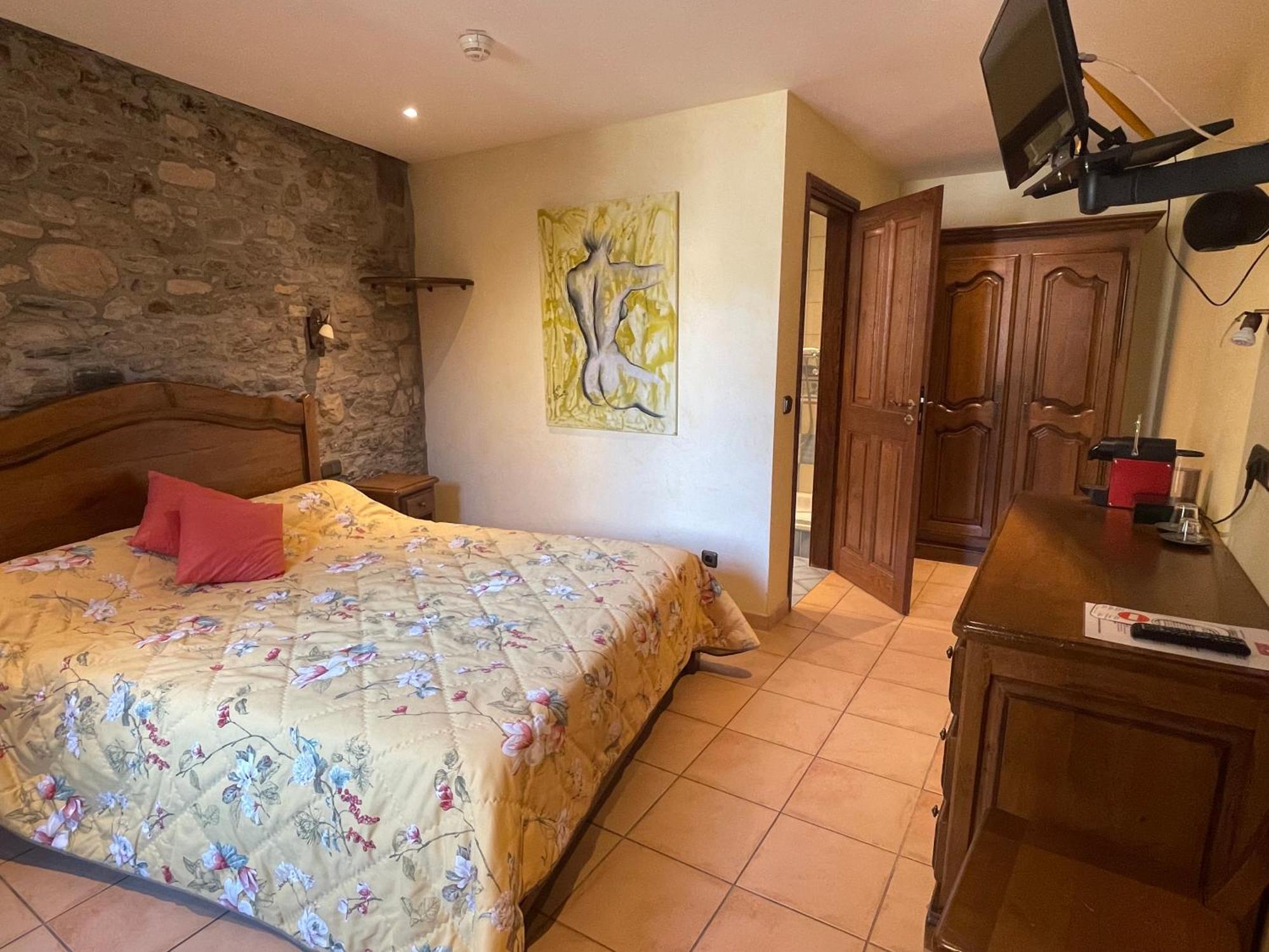 Hotel Les Magnolias Curvalle Esterno foto