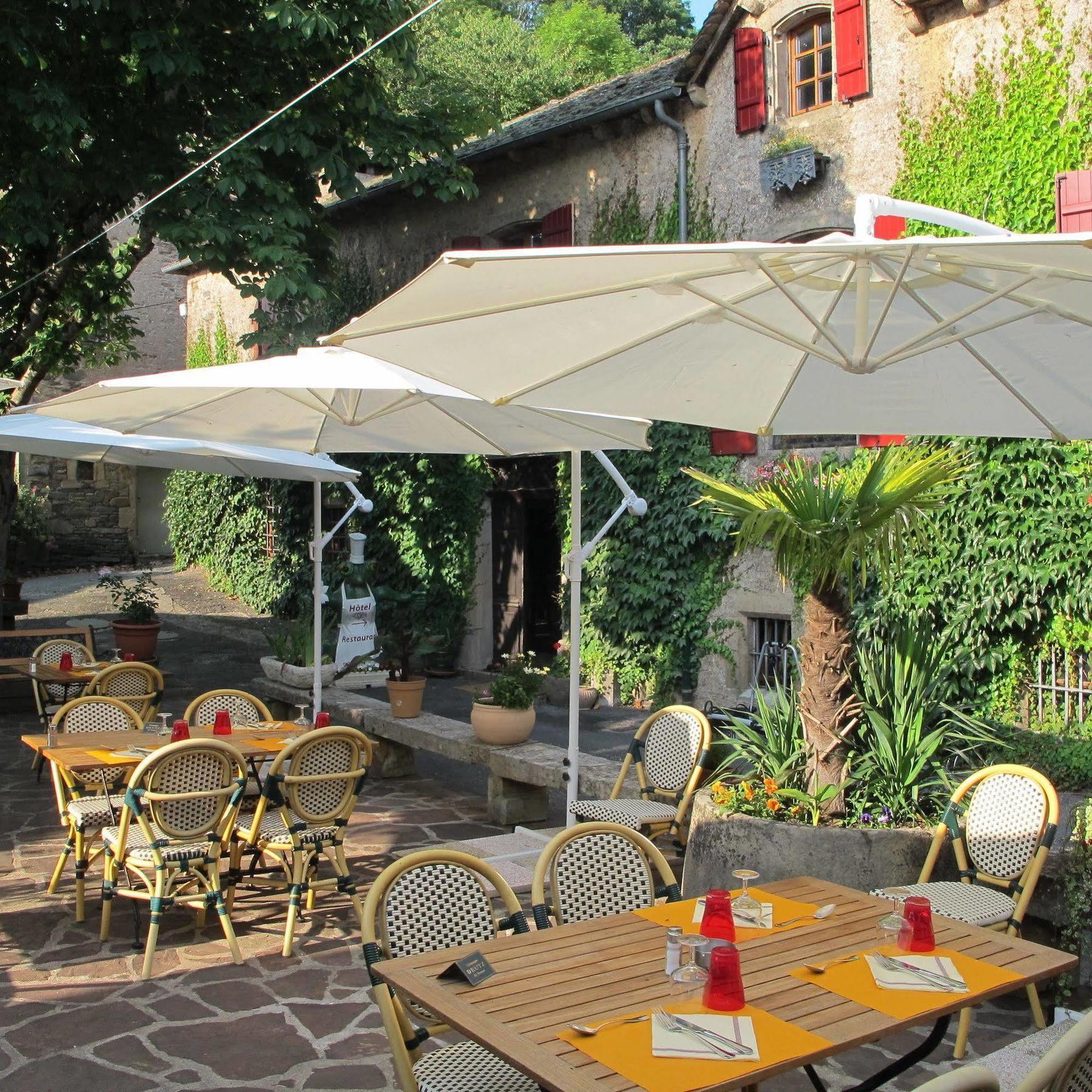 Hotel Les Magnolias Curvalle Esterno foto