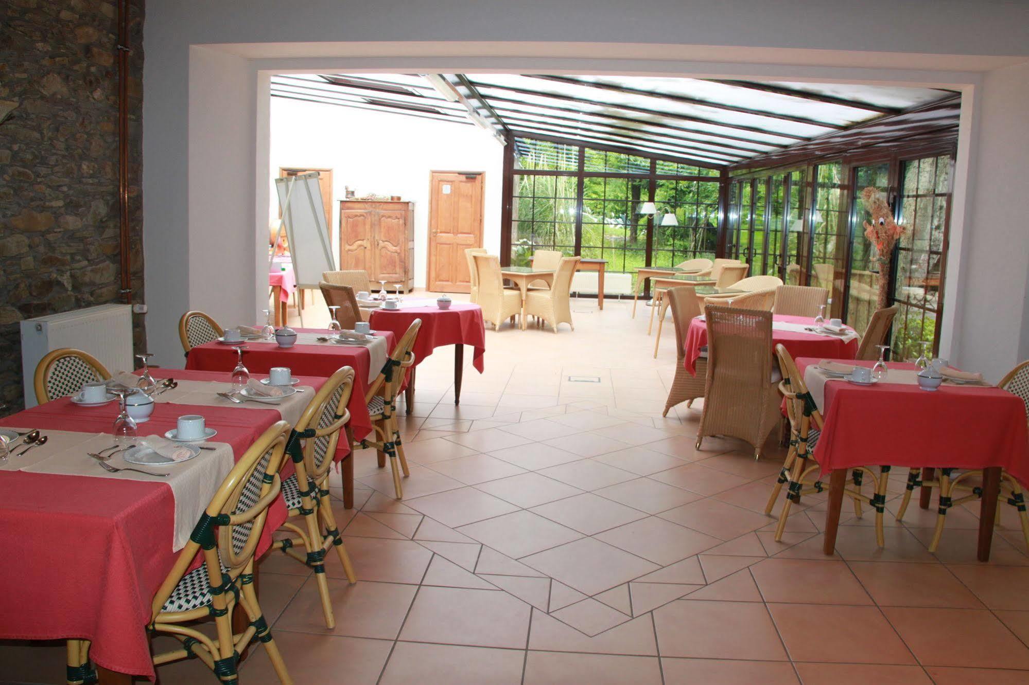 Hotel Les Magnolias Curvalle Esterno foto